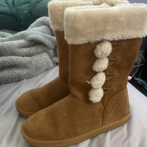 Size 5 knockoff uggs